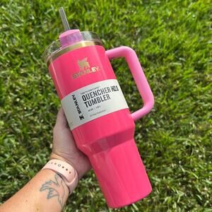 NIB Stanley 40oz Adventure Quencher 2.0 Tumbler Pink Parade